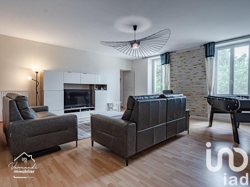 Maison - 225 m² - 6 pièces