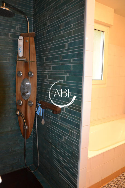 Maison - 206 m² - 7 pièces