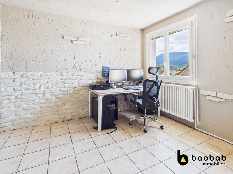 Maison - 195 m² - 6 pièces