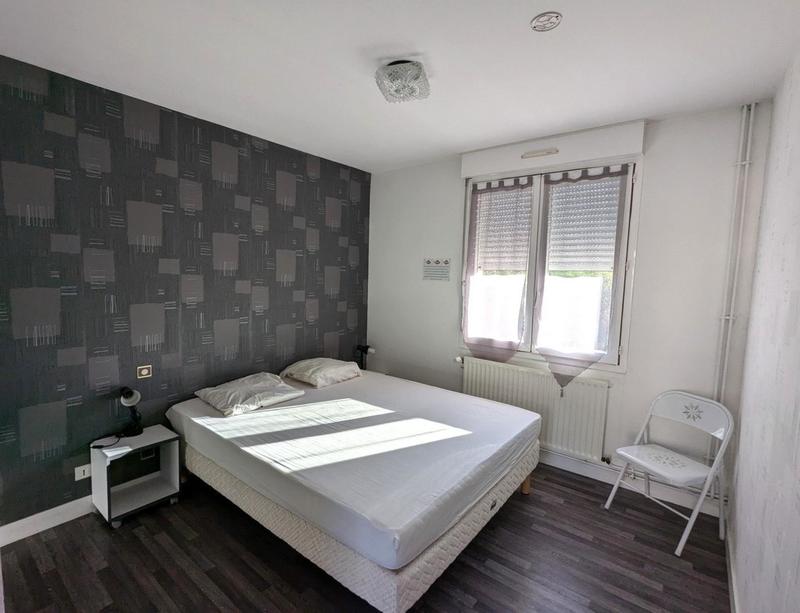 Local commercial - 711 m² - 36 pièces