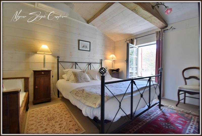 Maison de maîtres - 360 m² - 10 pièces