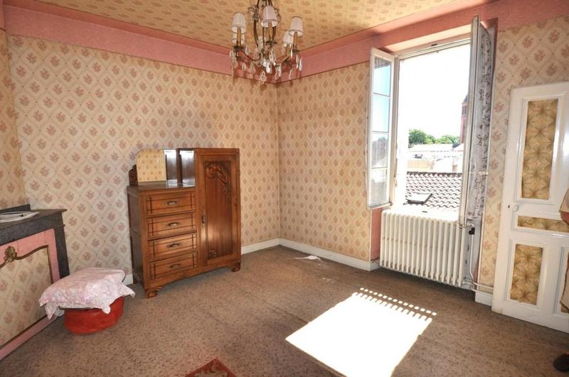 Maison - 300 m² - 8 pièces