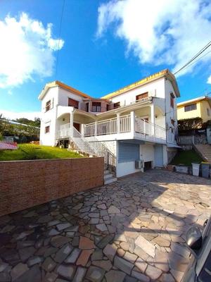 Villa - 261 m² - 11 pièces