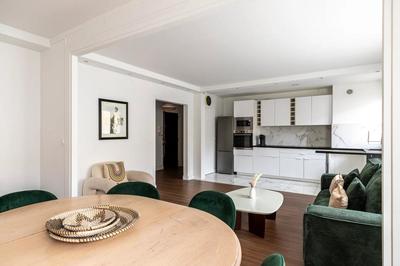 Appartement - 95 m² - 4 pièces