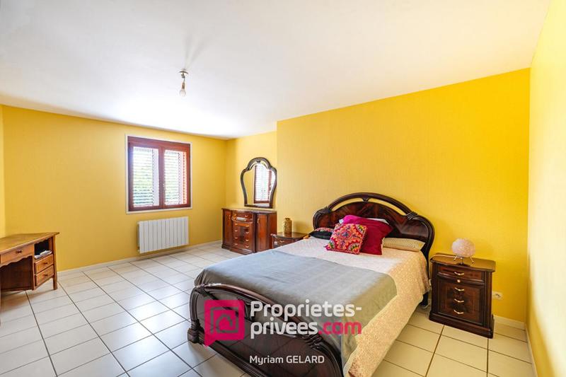 Maison - 296 m² - 8 pièces