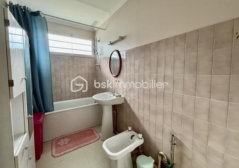 Maison - 93 m² - 5 pièces