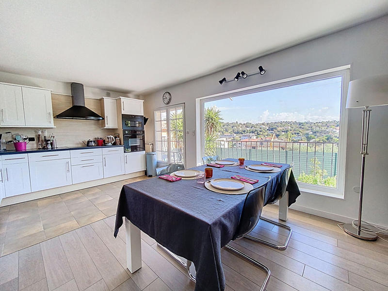 Maison - 136 m² - 4 pièces