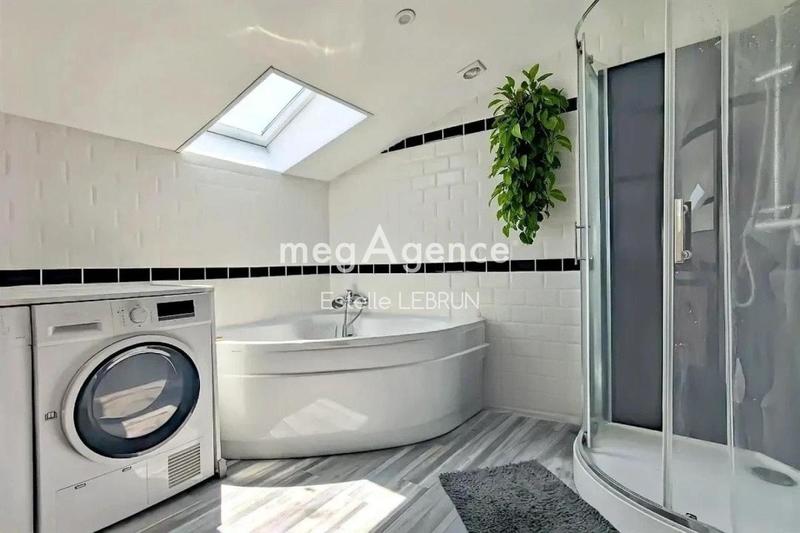 Appartement - 95 m² - 3 pièces