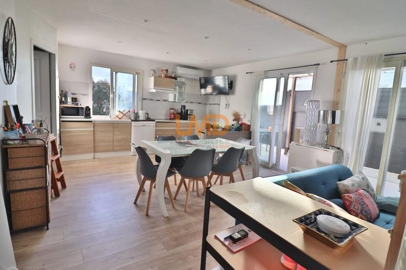 Propriété - 370 m² - 13 pièces
