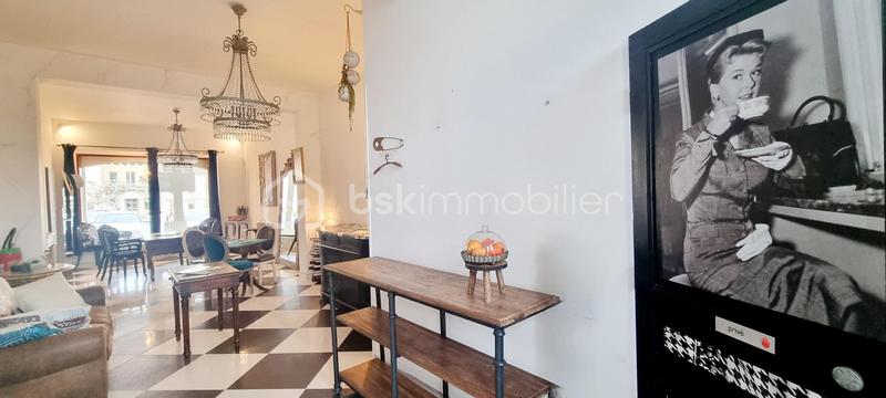 Immeuble - 195 m² - 8 pièces