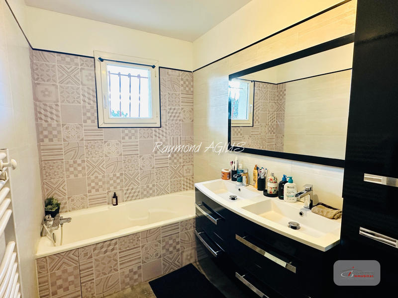 Maison - 103 m² - 6 pièces