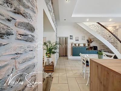 Maison de village - 105 m² - 4 pièces