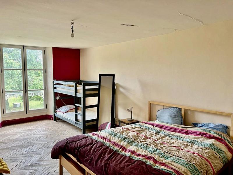 Maison - 484 m² - 12 pièces