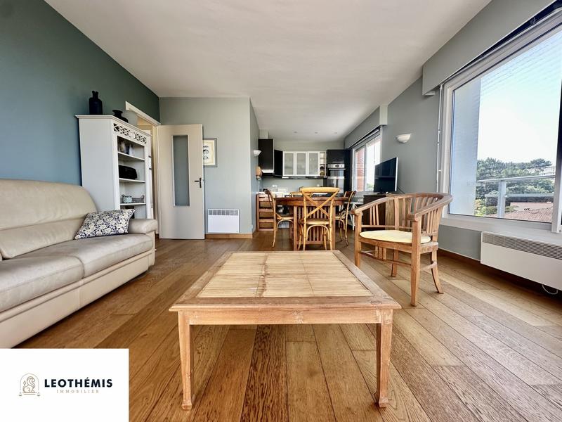 Appartement - 70 m² - 4 pièces