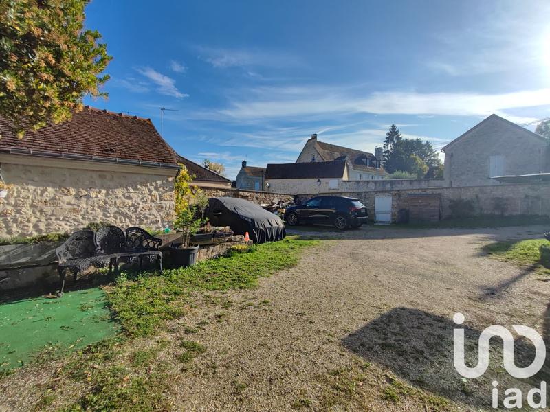 Maison - 200 m² - 12 pièces