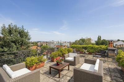 Propriété - 577 m² - 11 pièces