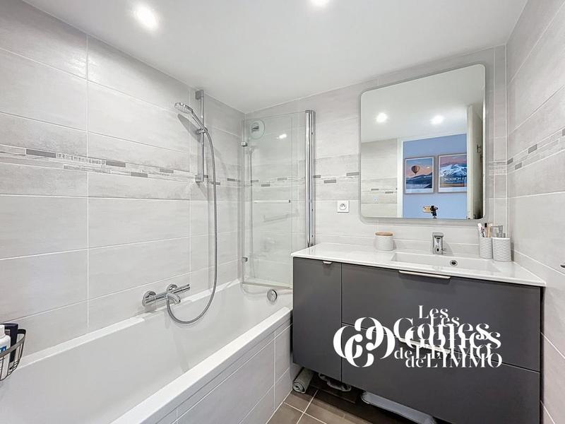 Appartement - 83 m² - 4 pièces