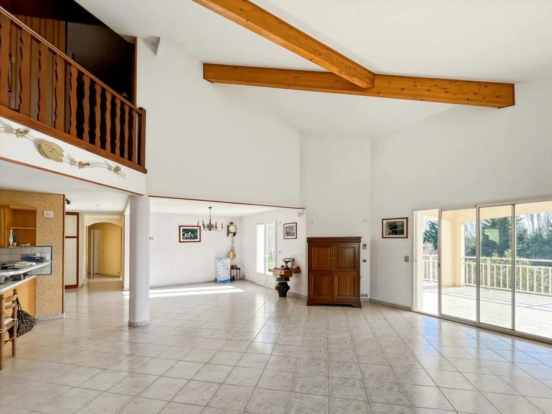 Maison - 177 m² - 7 pièces