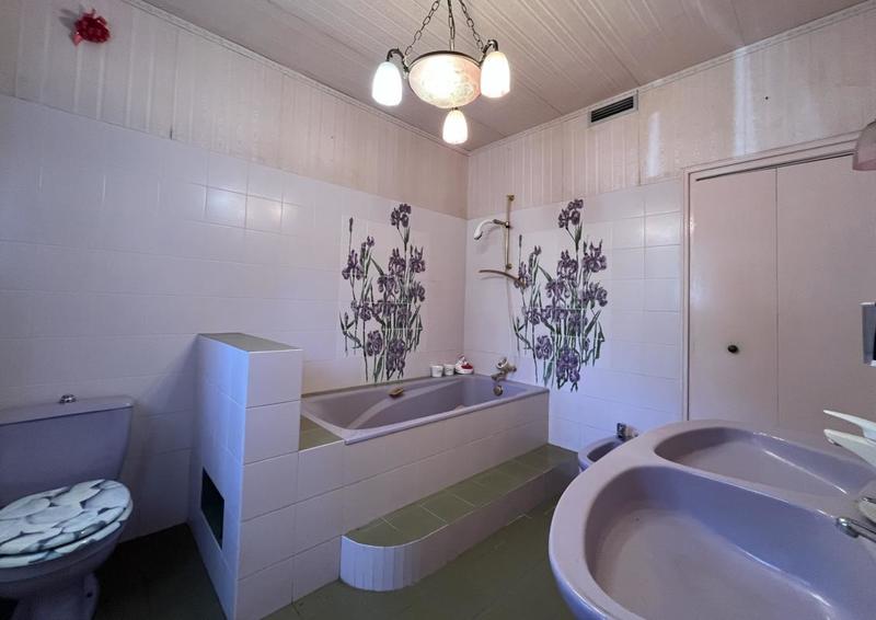 Maison - 265 m² - 8 pièces