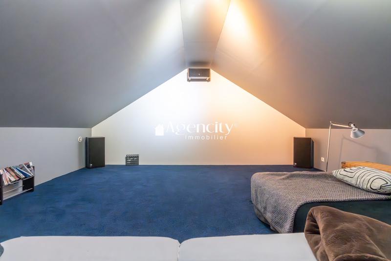 Appartement - 80 m² - 4 pièces