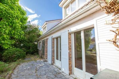 Maison - 141 m² - 6 pièces