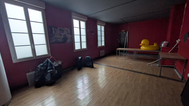 Local commercial - 330 m²