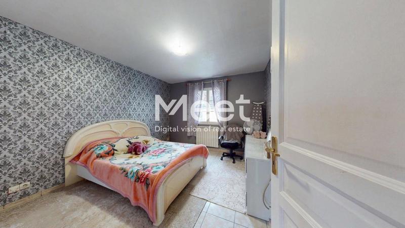 Maison - 197 m² - 6 pièces