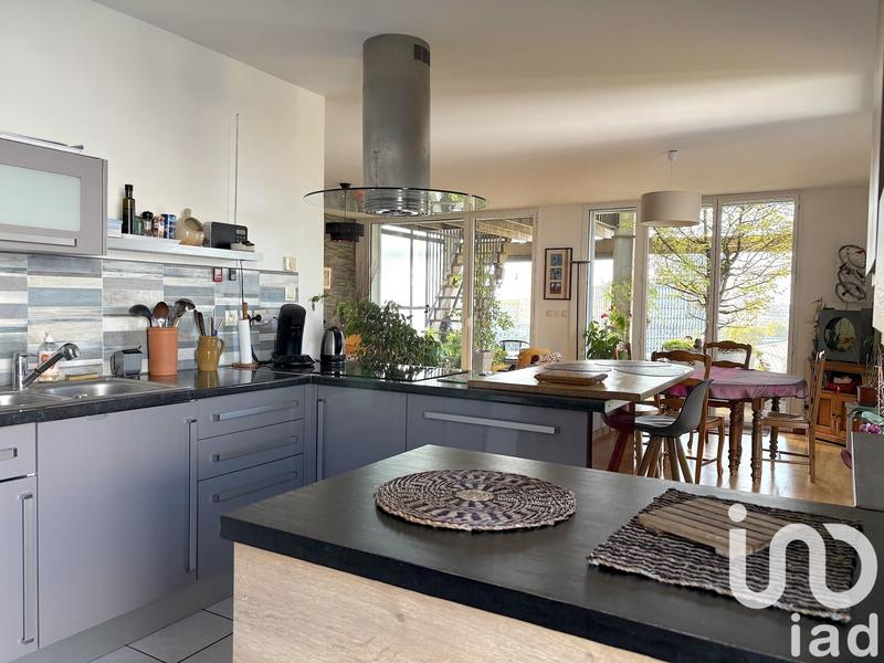 Appartement - 104 m² - 4 pièces