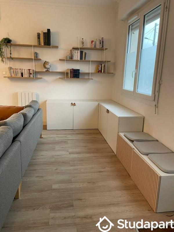 Chambre - 10 m² - 1 pièce