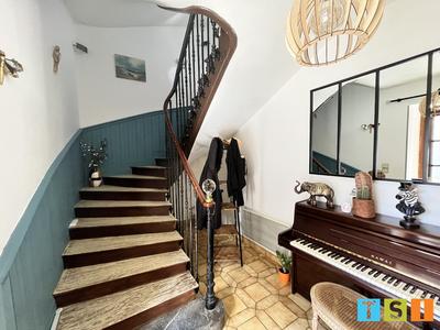 Maison de ville - 140 m² - 5 pièces