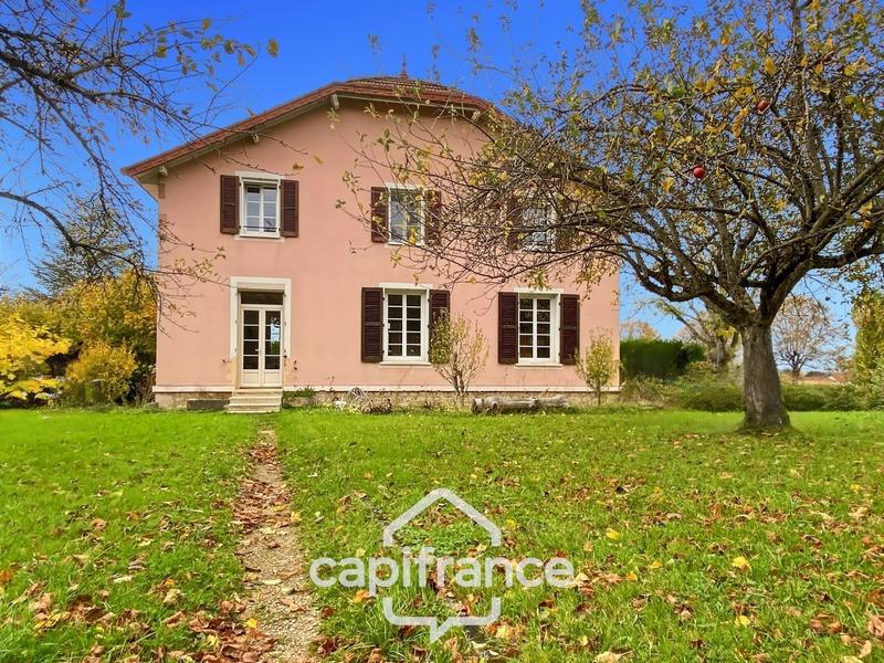 Maison bourgeoise - 212 m² - 8 pièces