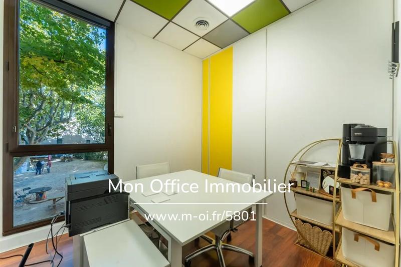 Appartement - 65 m² - 5 pièces