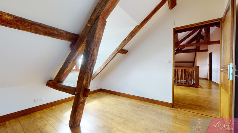 Propriété - 226 m² - 8 pièces