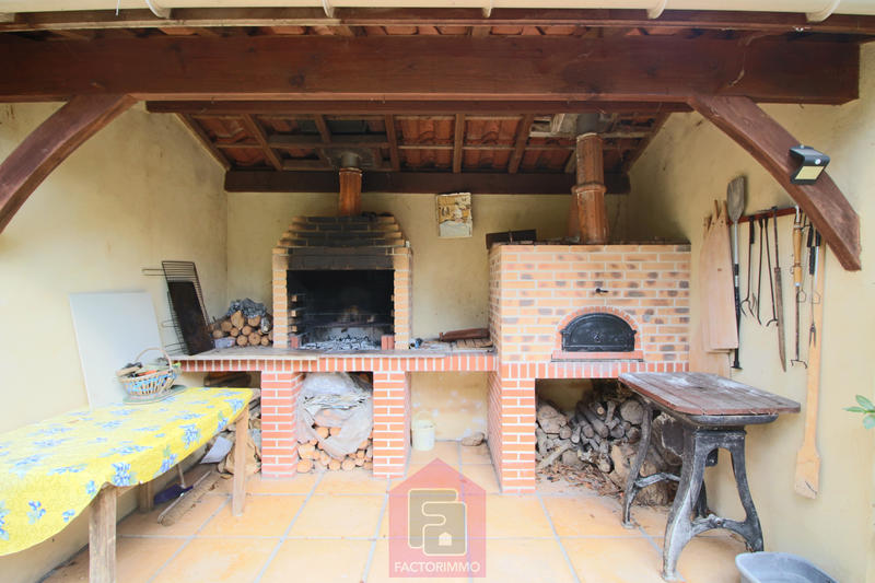 Maison - 315 m² - 8 pièces