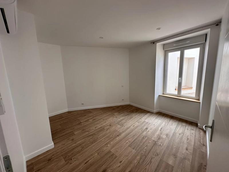 Maison - 93 m² - 4 pièces