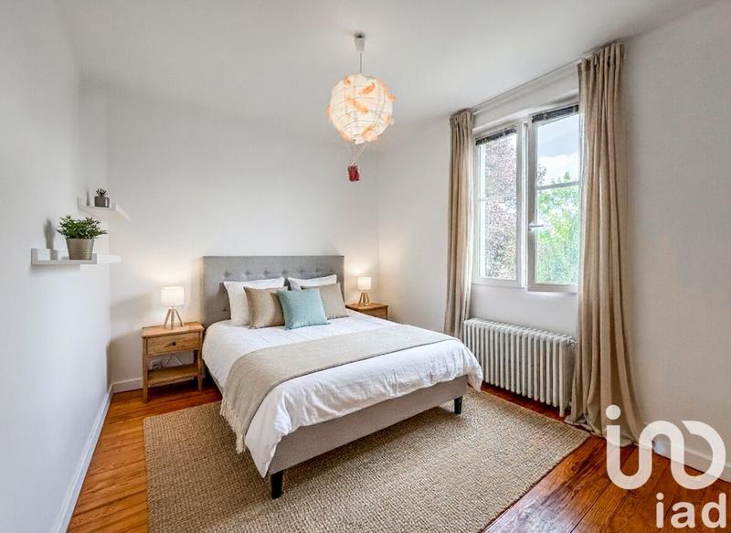 Maison - 183 m² - 8 pièces