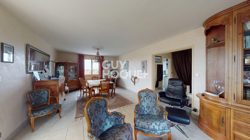 Maison - 180 m² - 8 pièces