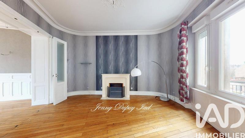 Appartement - 160 m² - 8 pièces