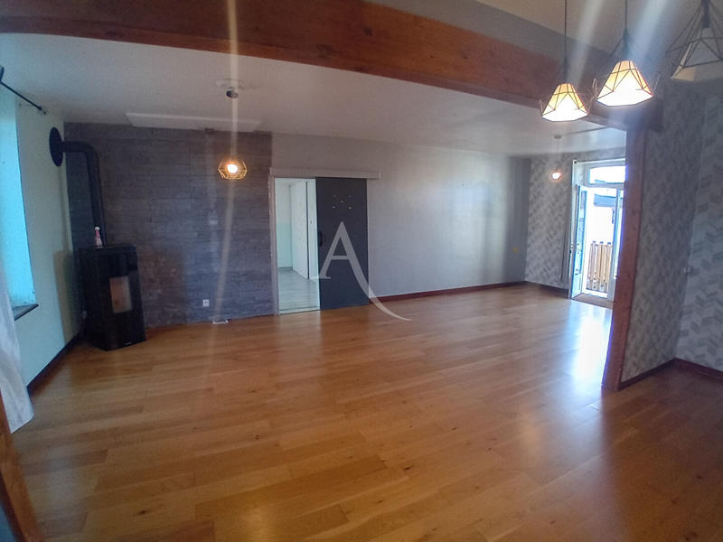 Maison - 177 m² - 6 pièces