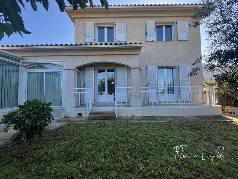 Maison - 130 m² - 6 pièces