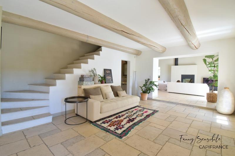 Mas - 200 m² - 6 pièces