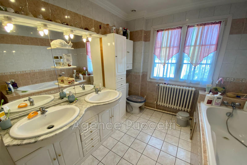 Villa - 160 m² - 6 pièces