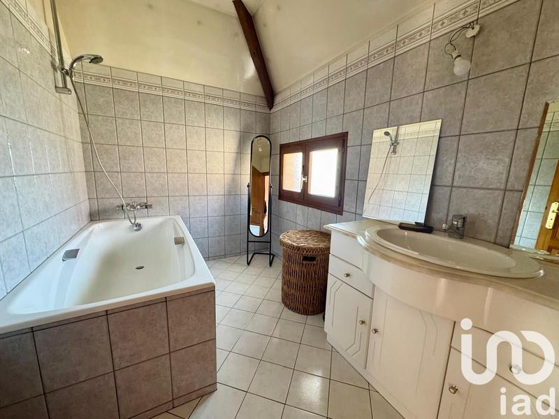 Maison - 151 m² - 6 pièces