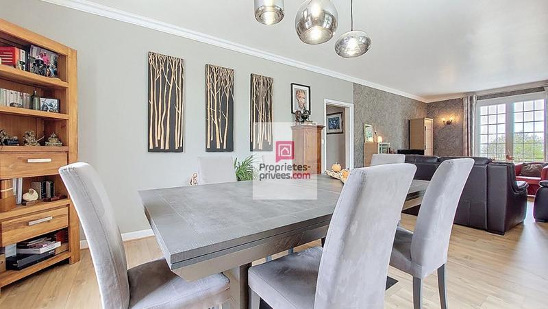 Maison - 137 m² - 5 pièces