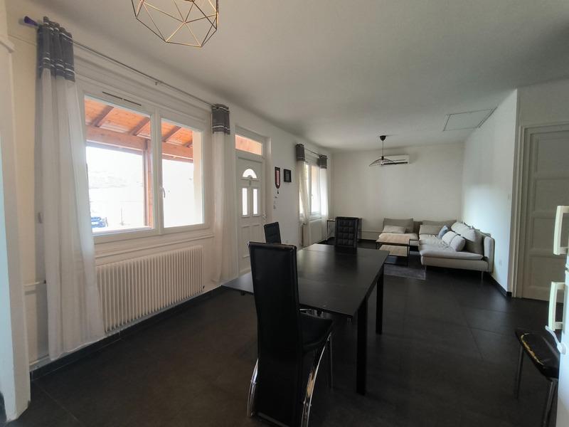 Maison - 473 m² - 3 pièces