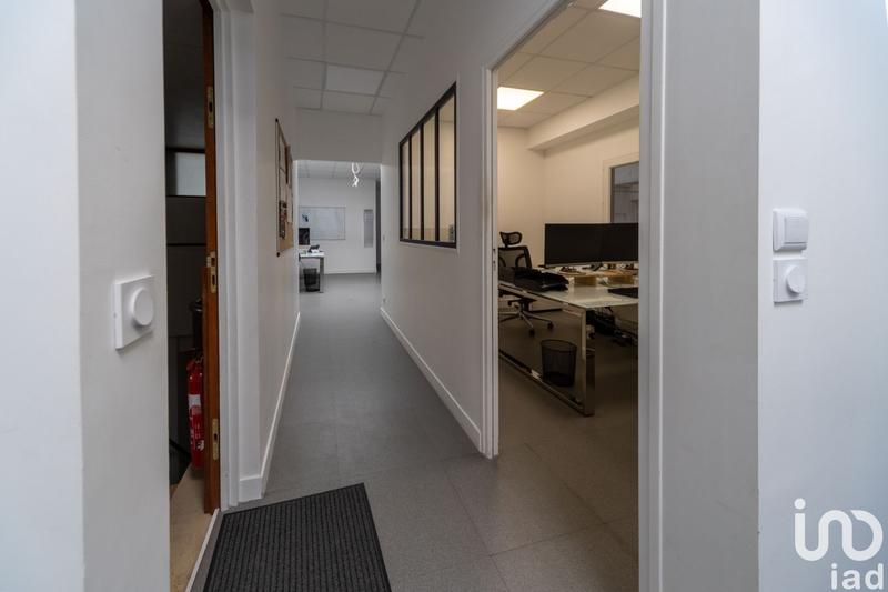 Local commercial - 1 200 m²