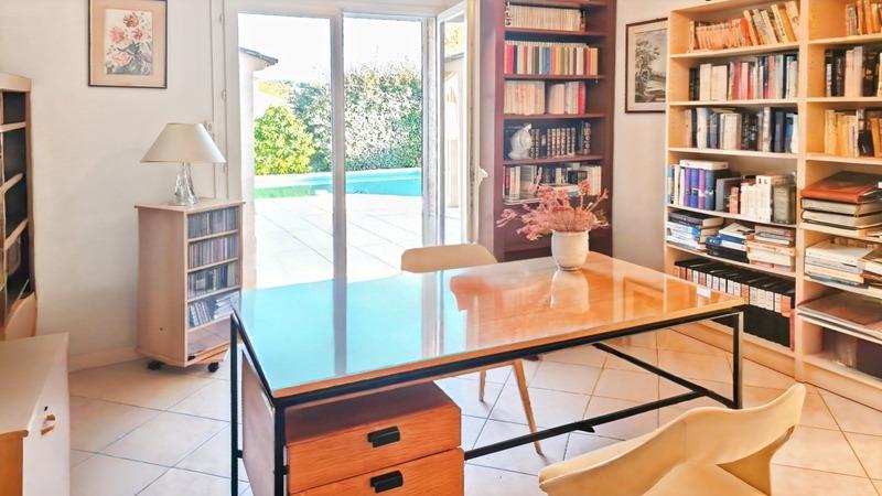 Maison - 182 m² - 7 pièces