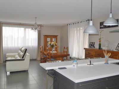 Appartement - 92 m² - 4 pièces