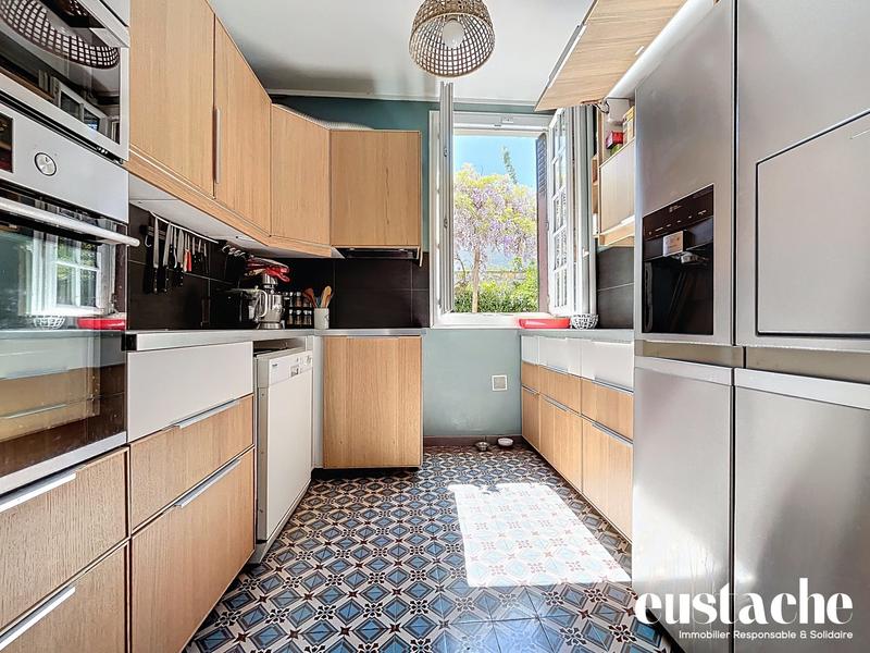 Maison ancienne - 194 m² - 7 pièces