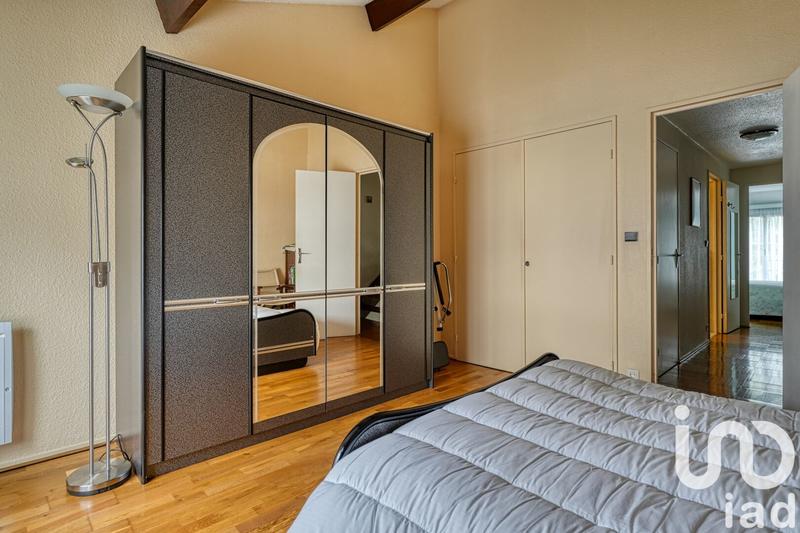 Maison - 94 m² - 6 pièces